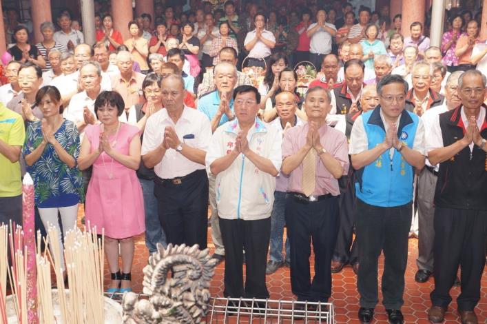 香火鼎盛庇祐地方百餘年 寶山新豐宮拜天公祈求國泰民安 共18張圖片